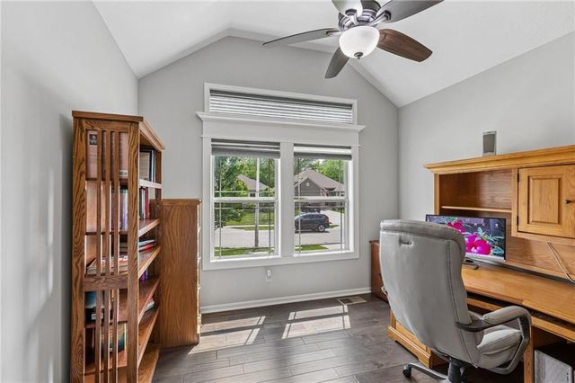 8 NE 102nd Street, Kansas City, MO 64155