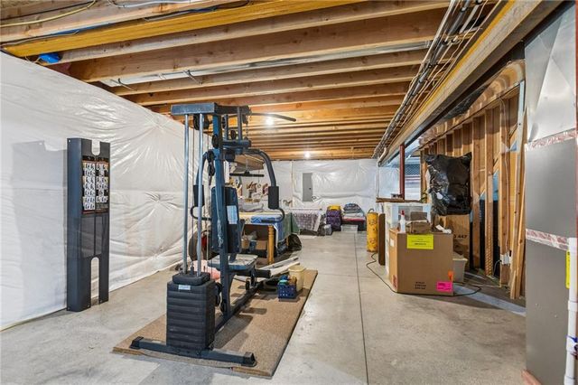 8 NE 102nd Street, Kansas City, MO 64155