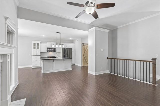 8 NE 102nd Street, Kansas City, MO 64155