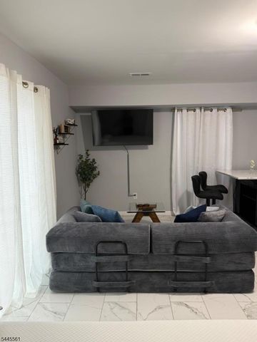 816 S 15Th St, Newark City, NJ 07108