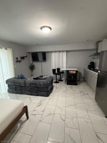 816 S 15Th St, Newark City, NJ 07108