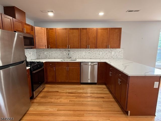 816 S 15Th St, Newark City, NJ 07108