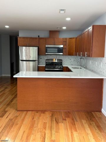 816 S 15Th St, Newark City, NJ 07108