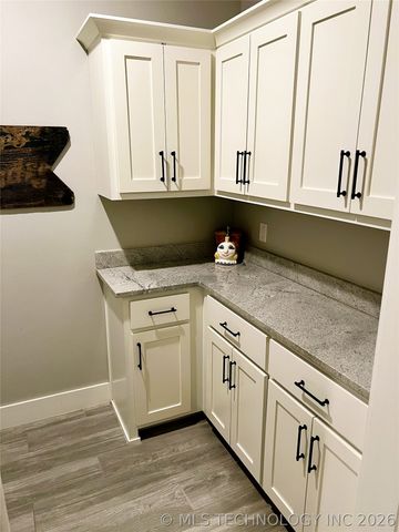 7716 N Harvard Avenue, Owasso, OK 74055