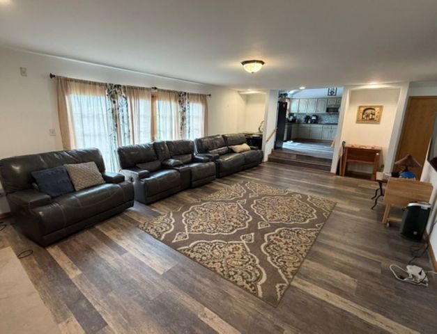 24363 S Independence Boulevard, Crete, IL 60417