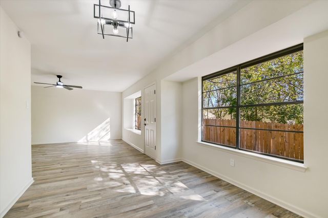 7003 Castlekeep Way, Austin, TX 78745