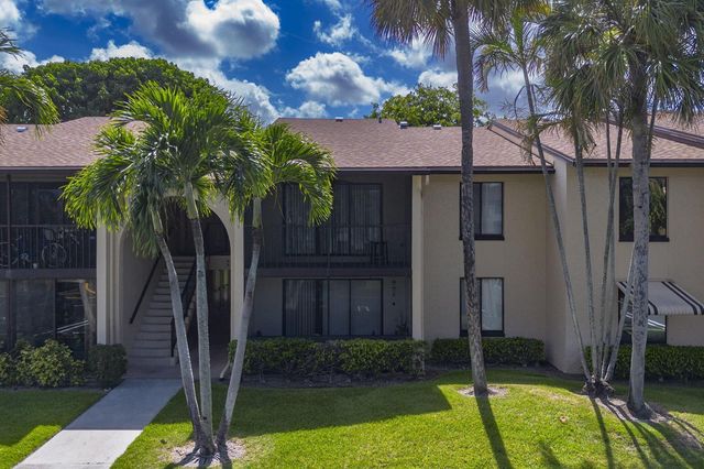 610 Sea Pine Way B2, Greenacres, FL 33415
