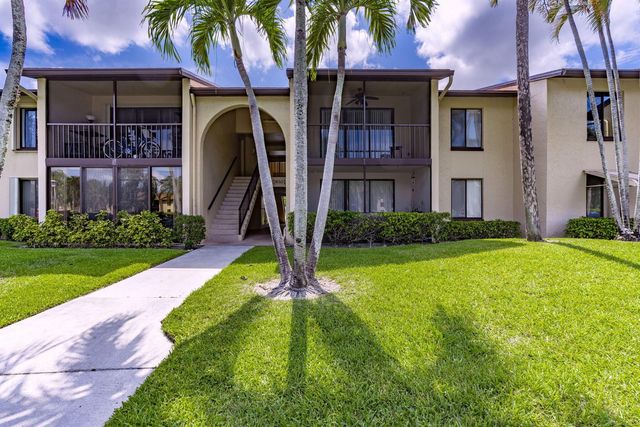 610 Sea Pine Way B2, Greenacres, FL 33415
