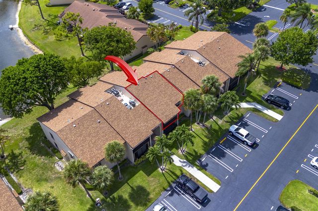610 Sea Pine Way B2, Greenacres, FL 33415