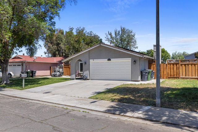 810 Joranollo Dr, Tracy, CA 95376