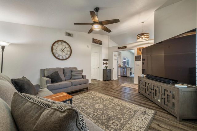 810 Joranollo Dr, Tracy, CA 95376