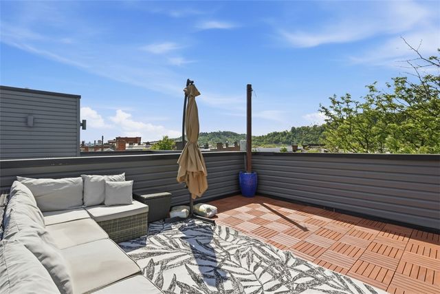 5228 Dresden Way, Lawrenceville, PA 15201
