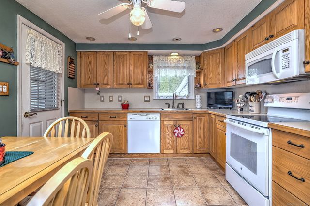 83 Pauline Avenue, West Haven, CT 06516