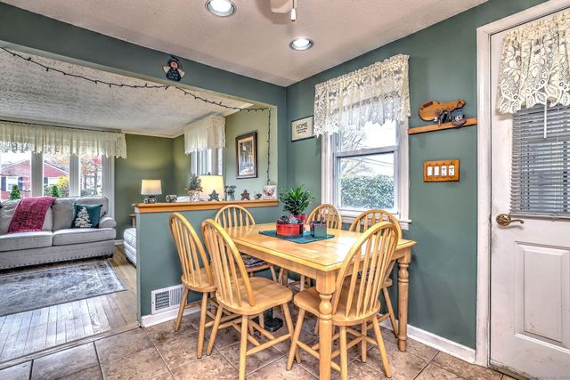 83 Pauline Avenue, West Haven, CT 06516