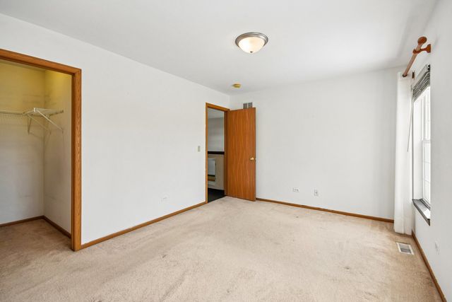 1524 Anderson Trail, Zion, IL 60099