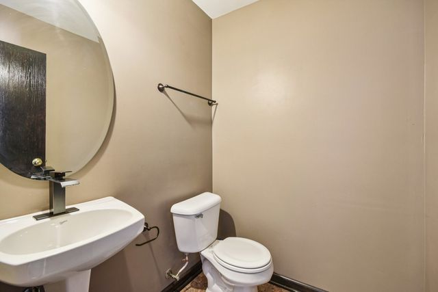 1524 Anderson Trail, Zion, IL 60099