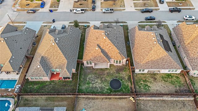 1613 Yellowstone Drive, Forney, TX 75126