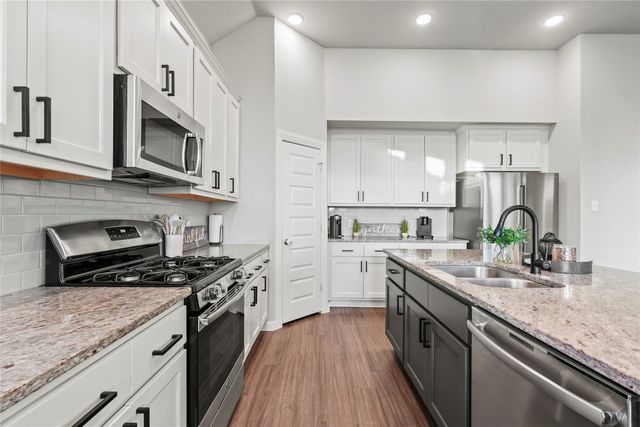 1613 Yellowstone Drive, Forney, TX 75126