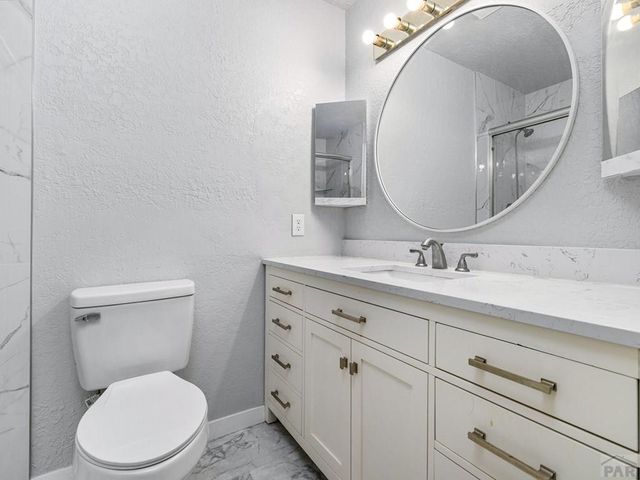1121 Candytuft Blvd, Pueblo, CO 81001