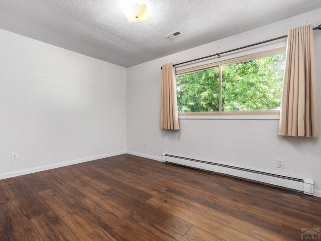 1121 Candytuft Blvd, Pueblo, CO 81001