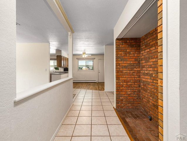1121 Candytuft Blvd, Pueblo, CO 81001