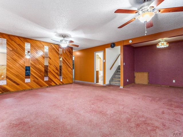 1121 Candytuft Blvd, Pueblo, CO 81001