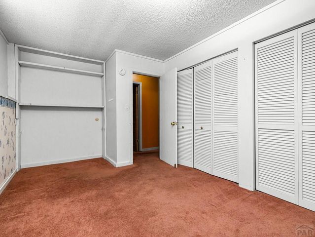 1121 Candytuft Blvd, Pueblo, CO 81001