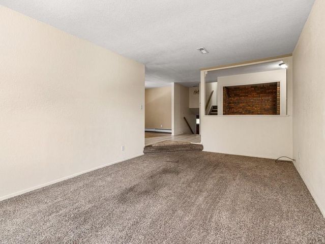 1121 Candytuft Blvd, Pueblo, CO 81001