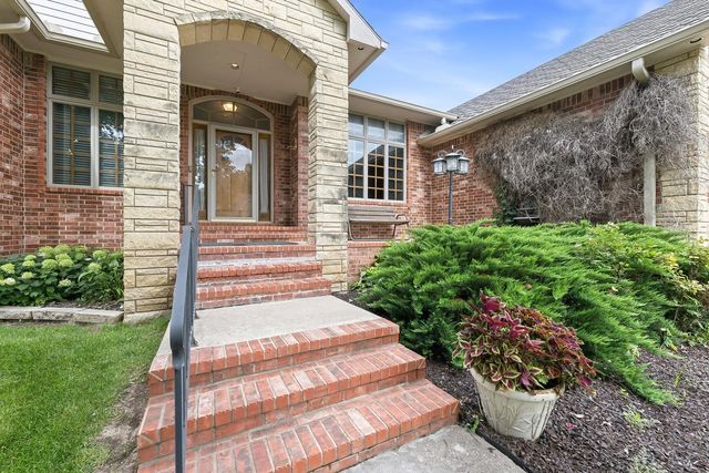 1252 N Hickory Creek Ct., Wichita, KS 67235