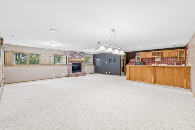 1252 N Hickory Creek Ct., Wichita, KS 67235
