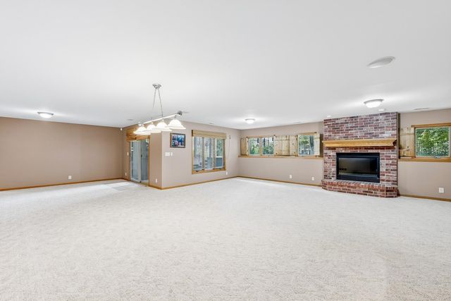 1252 N Hickory Creek Ct., Wichita, KS 67235