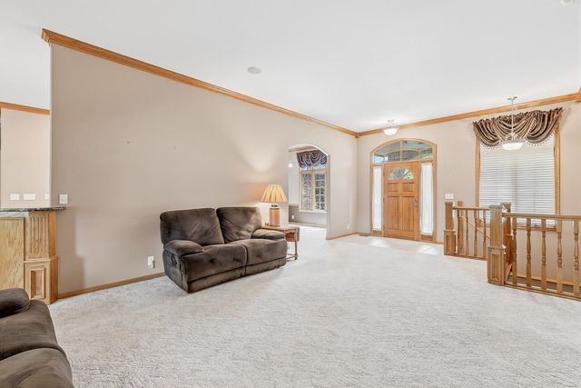 1252 N Hickory Creek Ct., Wichita, KS 67235