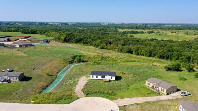 3040 Sitting Bull Lane, Ferris, TX 75125