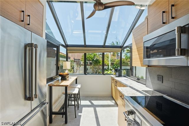 539 Bay Villas LN 101, Naples, FL 34108