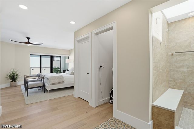 539 Bay Villas LN 101, Naples, FL 34108