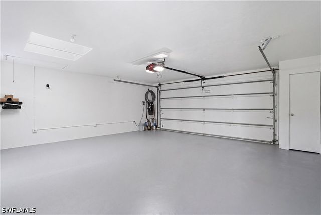 539 Bay Villas LN 101, Naples, FL 34108