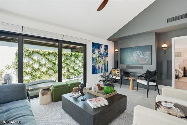 539 Bay Villas LN 101, Naples, FL 34108