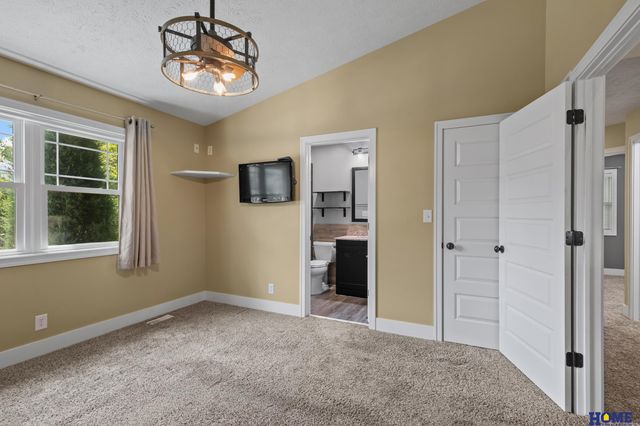 8239 S 17th Street, Lincoln, NE 68512