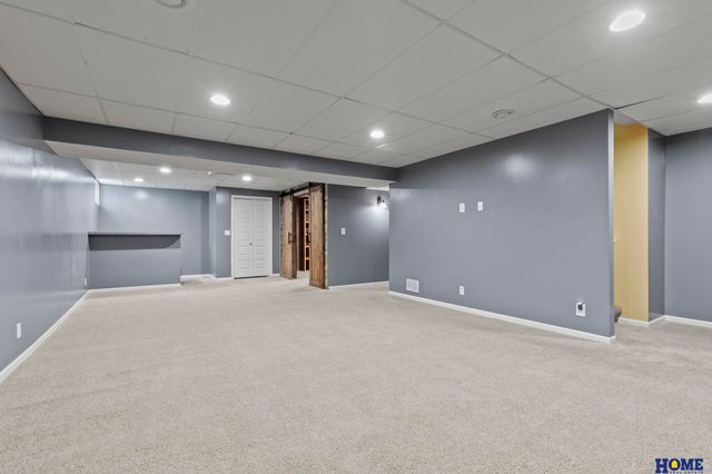 8239 S 17th Street, Lincoln, NE 68512