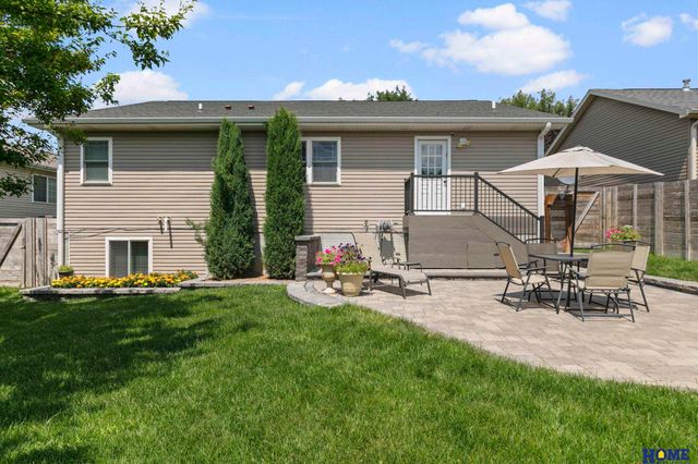 8239 S 17th Street, Lincoln, NE 68512