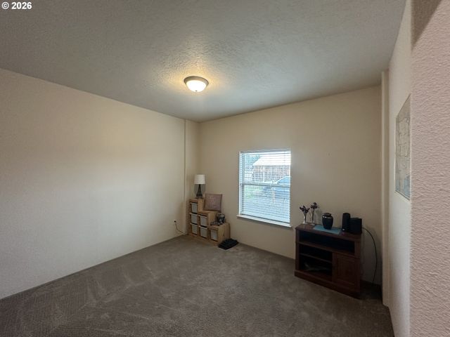 61988 WEST Rd, La Grande, OR 97850