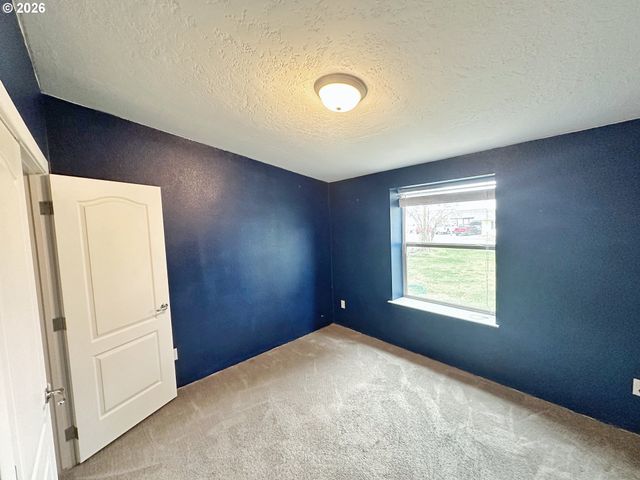 61988 WEST Rd, La Grande, OR 97850