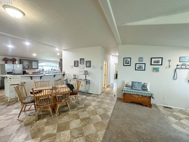 61988 WEST Rd, La Grande, OR 97850