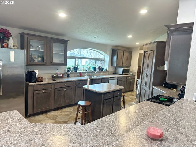 61988 WEST Rd, La Grande, OR 97850