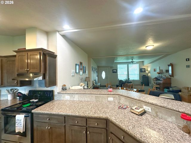 61988 WEST Rd, La Grande, OR 97850