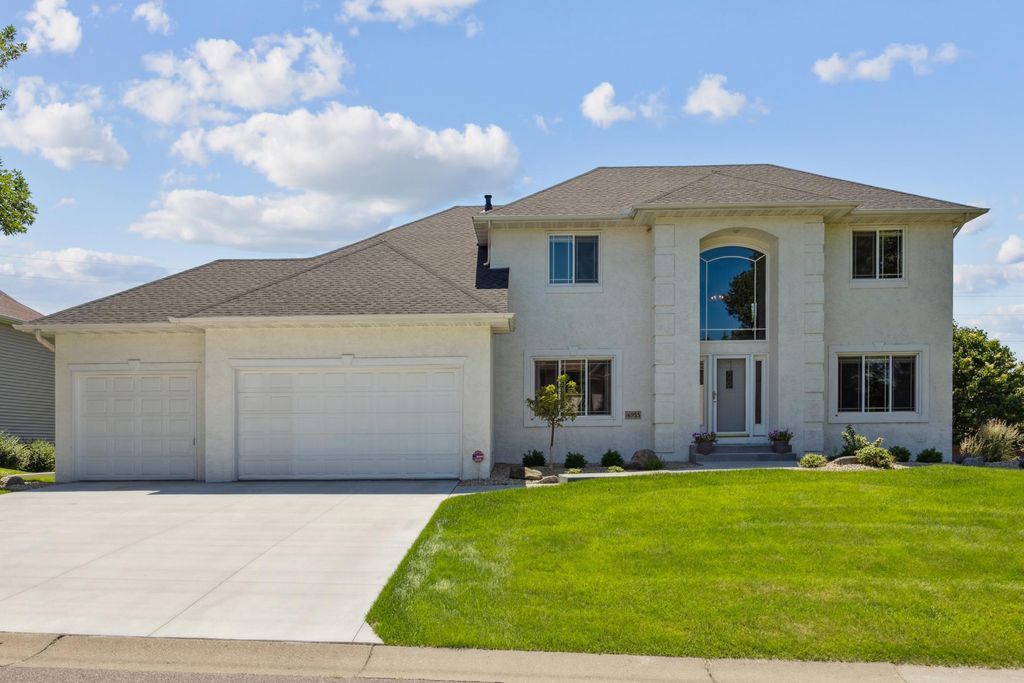16955 39th Place N, Plymouth, MN 55446
