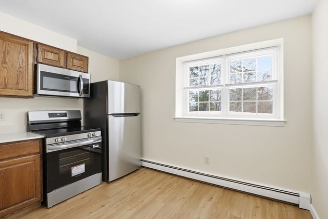 8 Chapel Hill Drive 2, Plymouth, MA 02360