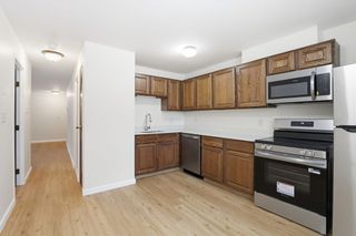 8 Chapel Hill Drive 2, Plymouth, MA 02360