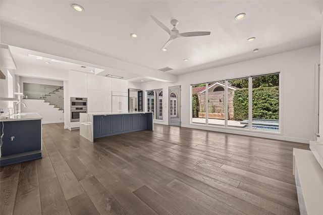 2114 Wroxton Road, Houston, TX 77005