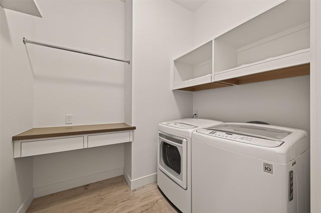 2114 Wroxton Road, Houston, TX 77005